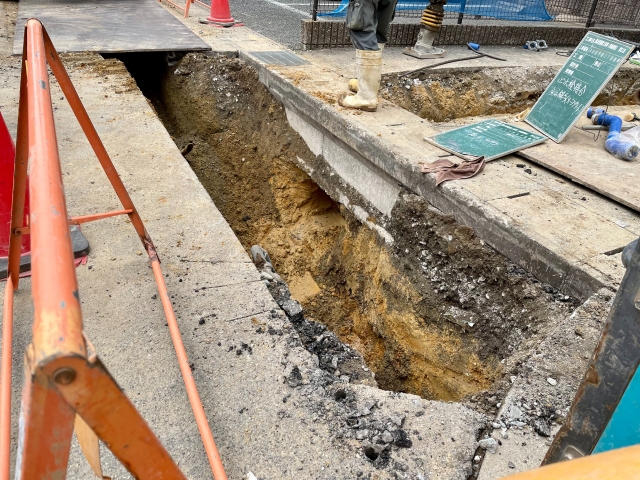 上水道の耐震による本管設替え工事