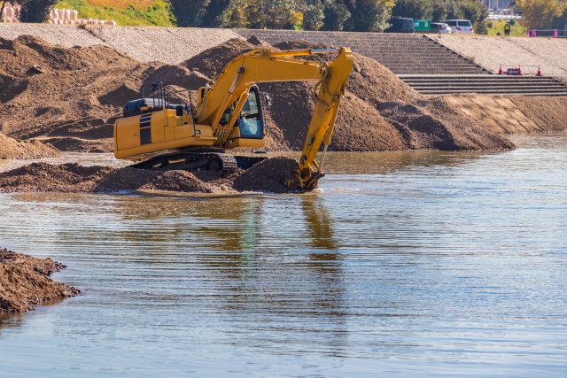 浚渫（しゅんせつ）